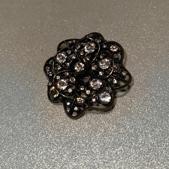 Bundle of Two Cocktail Statement Rings Size 7 - Picture 4 of 9